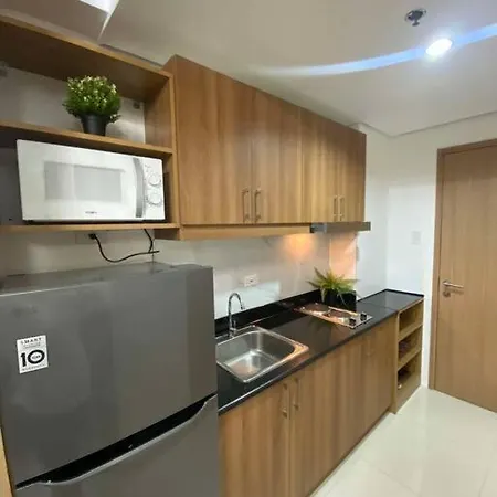 Lush Suite Makati